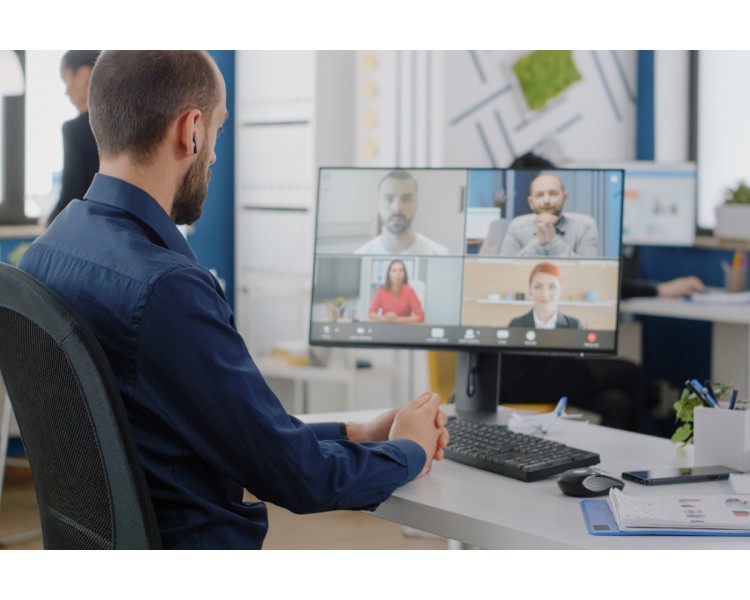 Технологические тренды осени 2025: переход компаний на современные системы видеоконференцсвязи, VoIP-коммуникации и интеграцию «умных» офисных решений